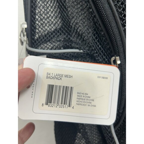 Nike Large Mesh Backpack Black Gym School Training BA2143-054 Y2K Deadstock - Picture 4 of 5